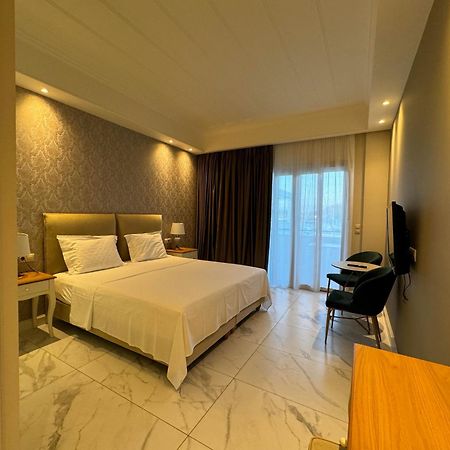 Iris Premium Aparthotel Nydri  Bagian luar foto
