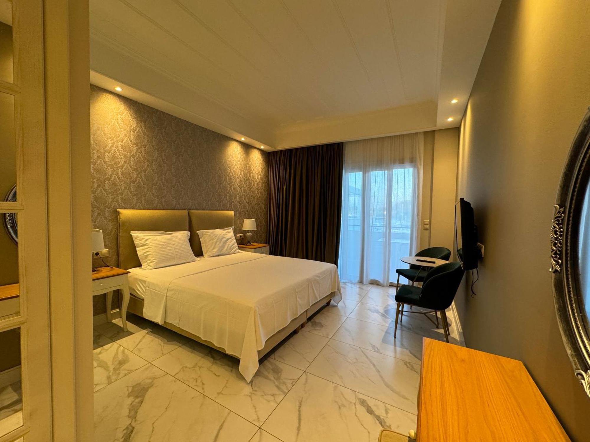 Iris Premium Aparthotel Nydri  Bagian luar foto